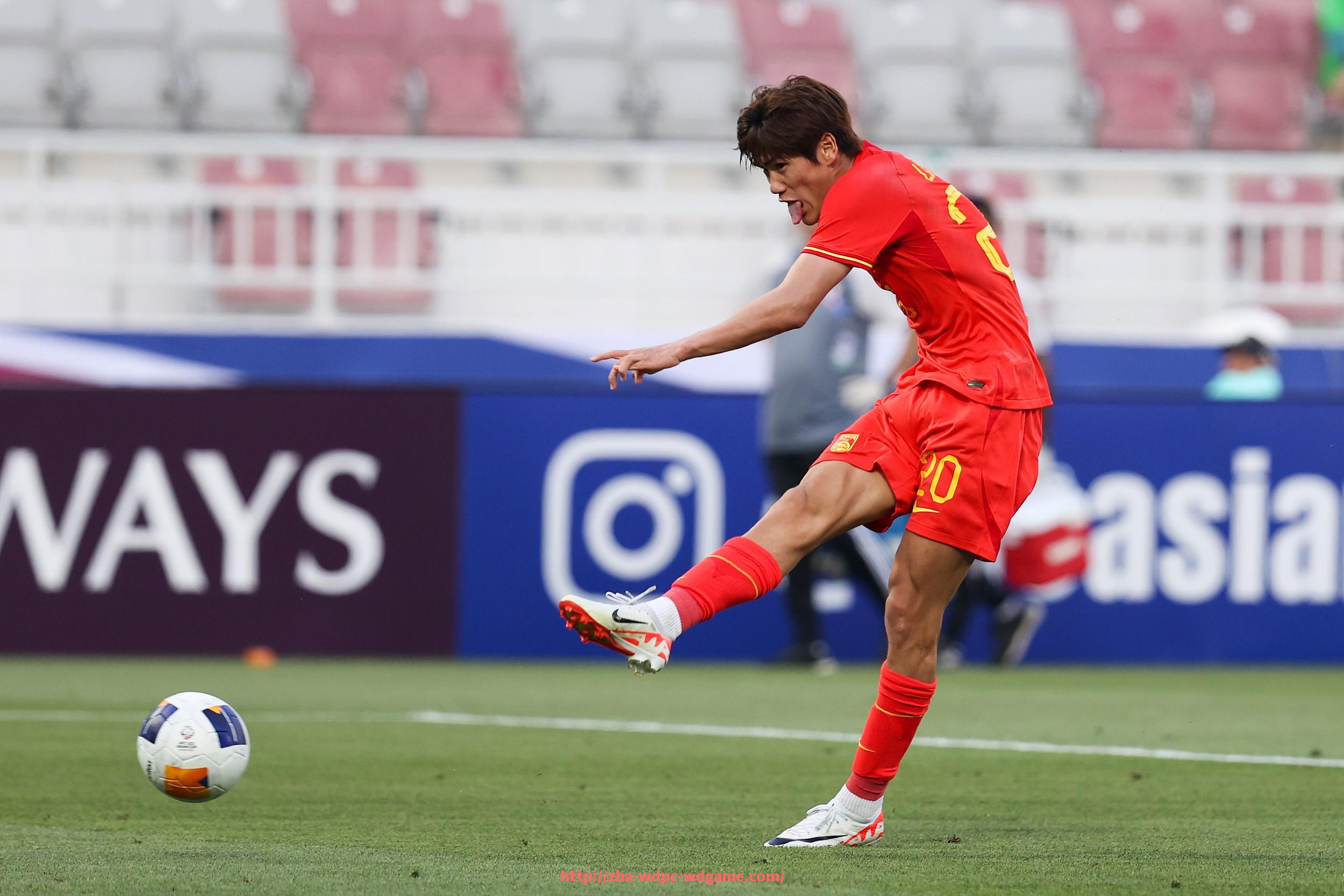 问鼎娱乐官方网站-意甲球队克制德甲球队吗:意甲球队对阵德甲球队的历史战绩与优势